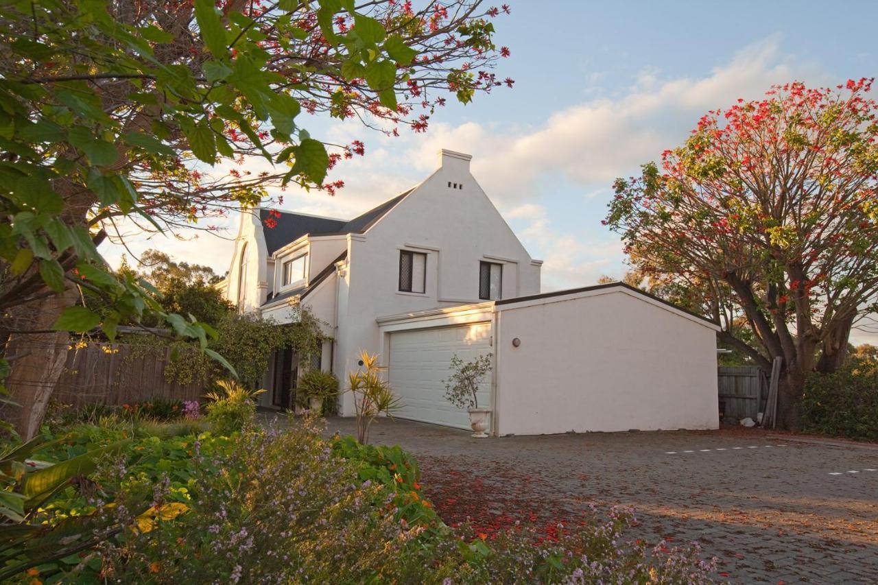 Aarn House B&B Airport Accommodation Perth Exterior foto